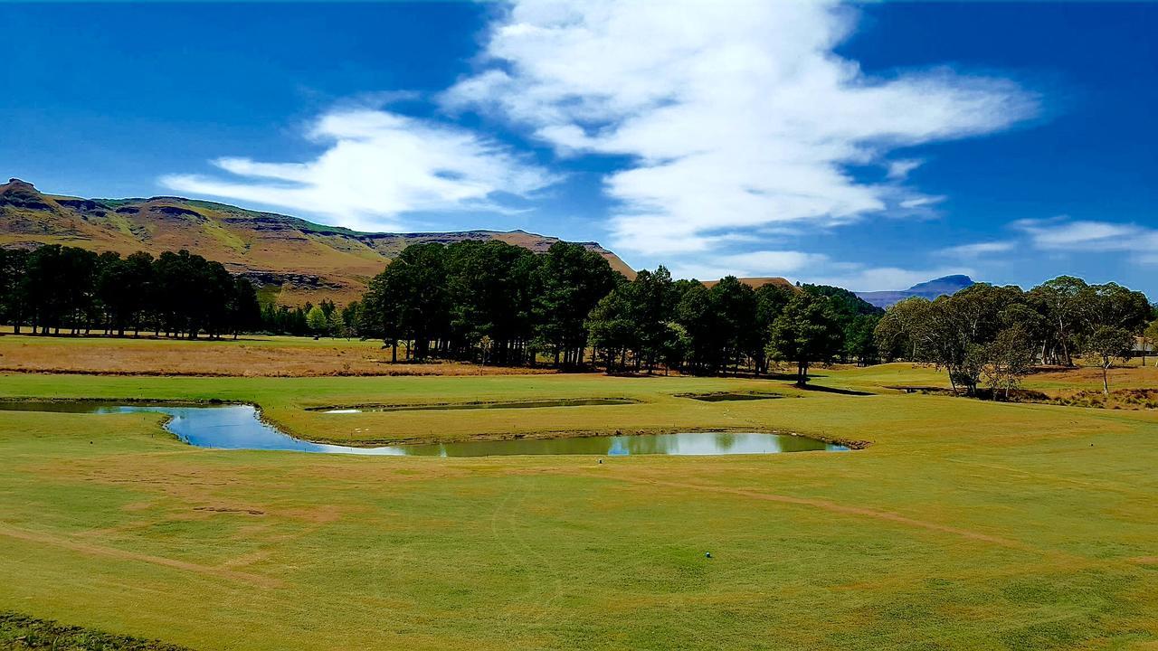 Villa 124 Fairways Drakensberg Gardens Underberg Exterior foto